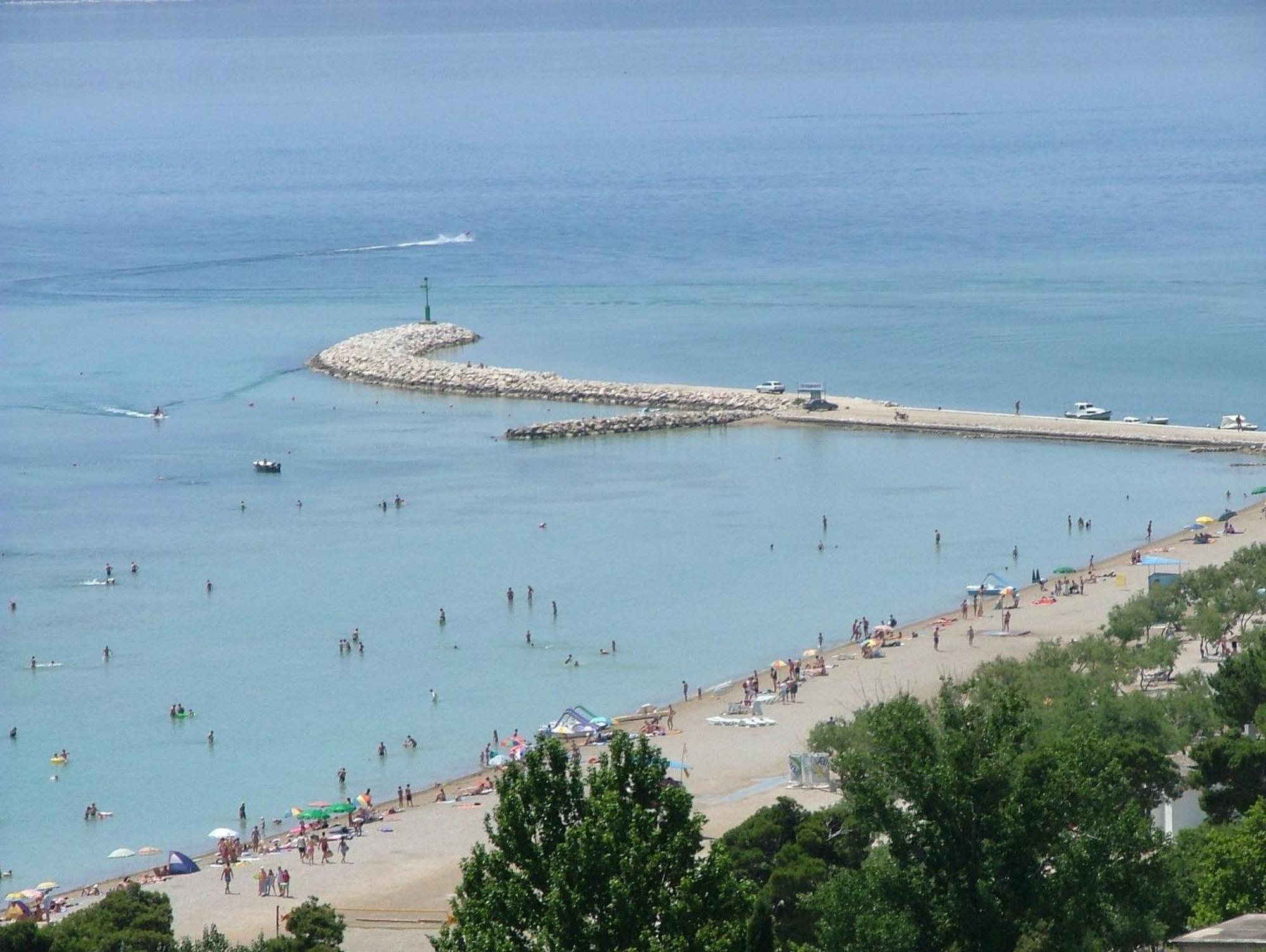 فندق Tourist Settlement Brzet أوميس المظهر الخارجي الصورة